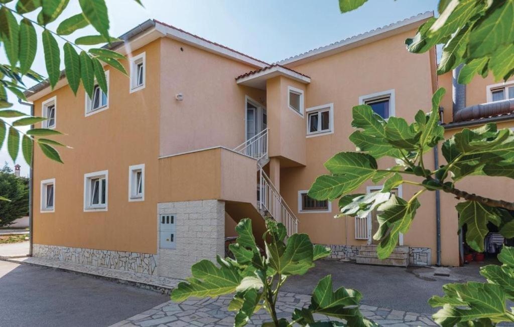 Valdebek 2 Apartment Пула Екстериор снимка